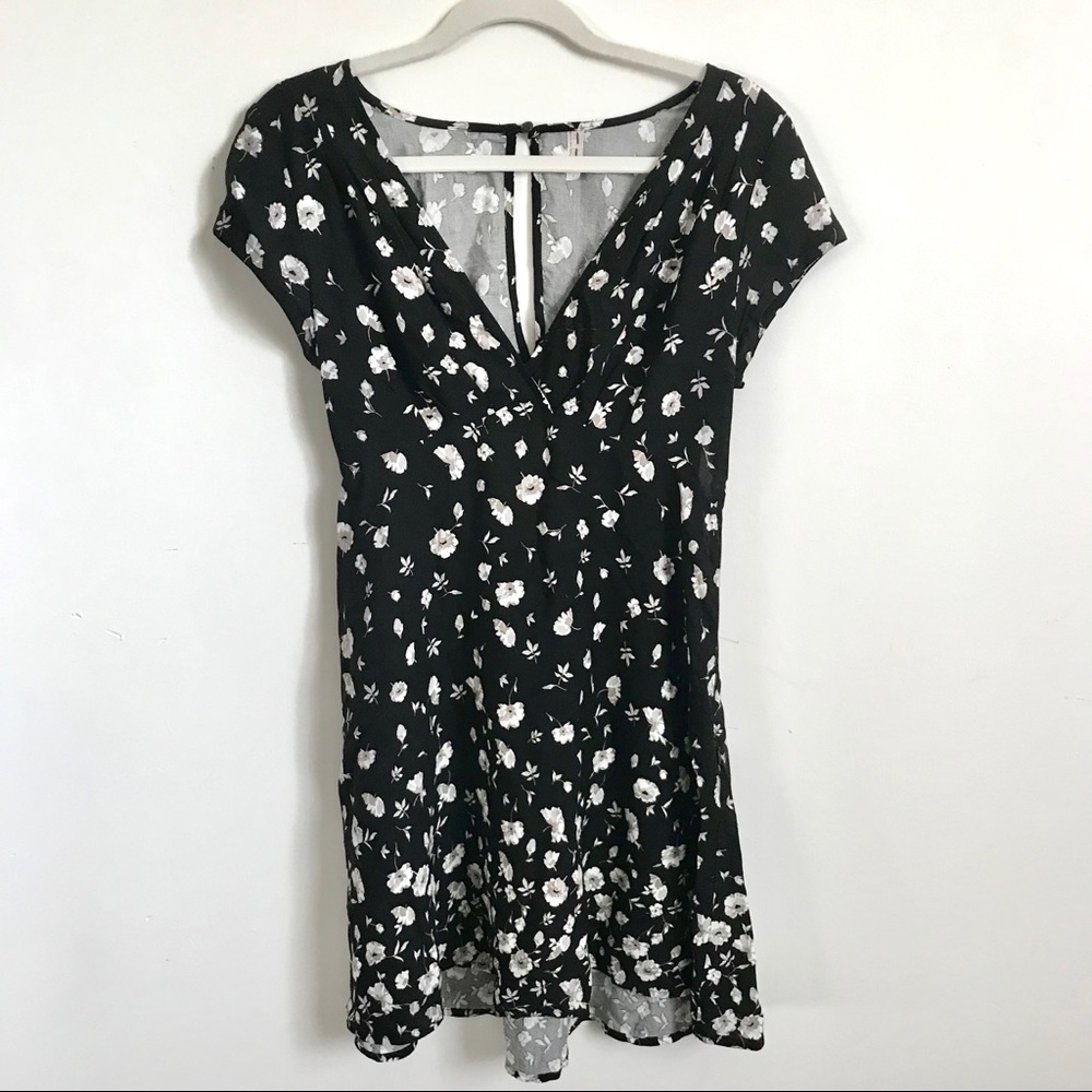 Free People 🌻 floral dress